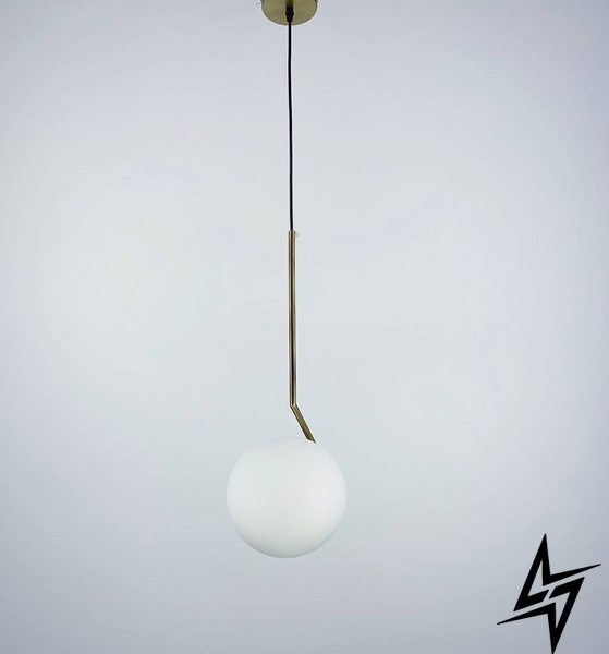 Підвісний світильник із обʼємним білим матовим плафоном LE26043 15x48x15см Латунь/Білий AA 357-200 M фото наживо, фото в дизайні інтер'єру