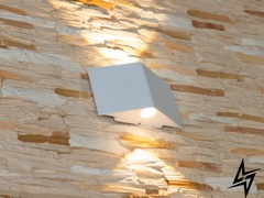 Накладна архітектурна LED підсвітка 6Вт D23-31062 Білий HS8159-6W-WH фото наживо, фото в дизайні екстер'єру