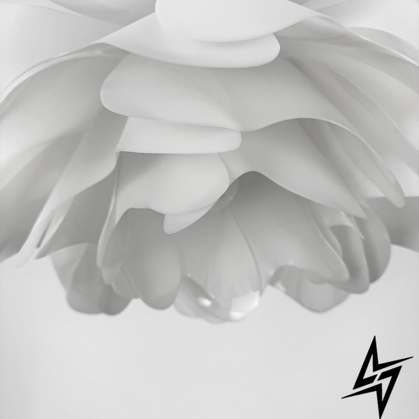 Підвісний світильник у формі білої квітки в 2-х розмірах LE41173 1xE27 45x45см Білий MJ 182 фото наживо, фото в дизайні інтер'єру