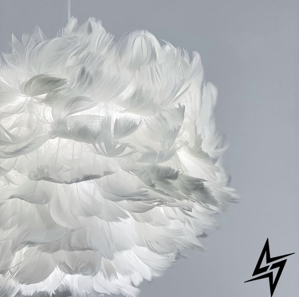 Светильник с натуральными перьями белого цвета LE26255 1xE27 40x40см Белый AS 136 WT фото в живую, фото в дизайне интерьера
