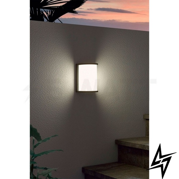 Вуличний настінний світильник Eglo Desella 95098 LED  фото наживо, фото в дизайні екстер'єру