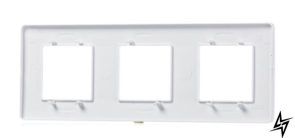 Трехпостовая рамка глянцевая Unica New Studio NU200618 белая Schneider Electric фото