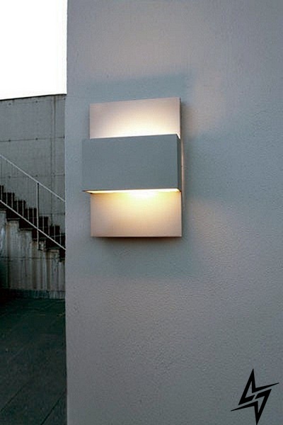 Настенный фасадный уличный светильник Norlys Geneva 874AL 28024 фото в живую, фото в дизайне экстерьера