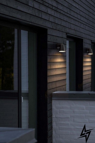 Настенный фасадный уличный светильник Nordlux Front Single 46801003 22472 фото в живую, фото в дизайне экстерьера