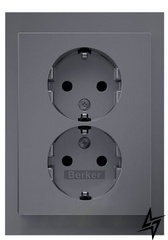 Двойная розетка K.5 47597004 с защитой контактов с заземлением (нержавеющая сталь) Berker фото