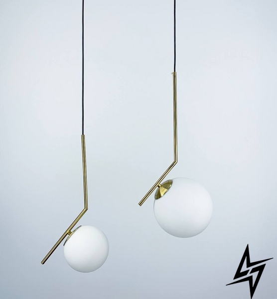 Подвесной светильник с объемным белым матовым плафоном LE26027 20x55x20см Латунь/Белый AA 357-200 M фото в живую, фото в дизайне интерьера