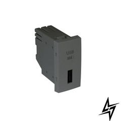 Одинарное зарядное устройство USB типа A 1-мод Антрацит 45383 SAT Efapel Quadro 45 фото